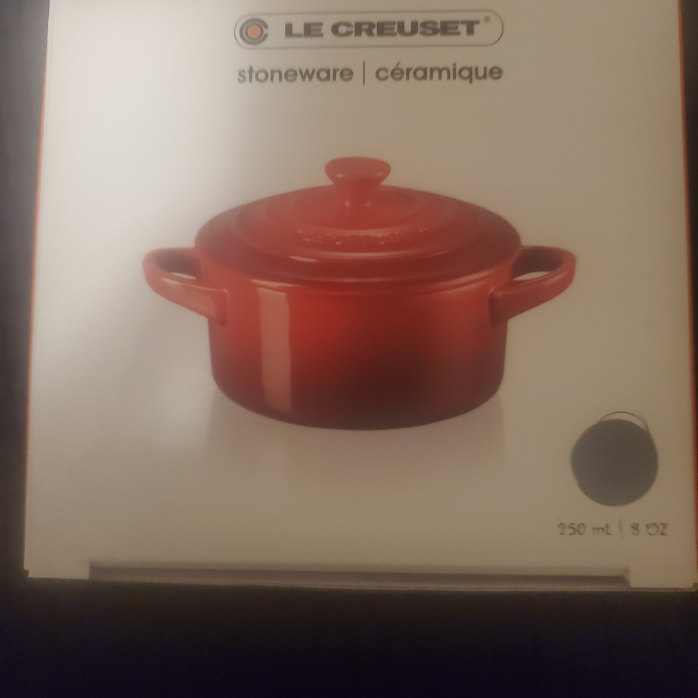 Le Creuset Cherry Red Stoneware Round Casserole